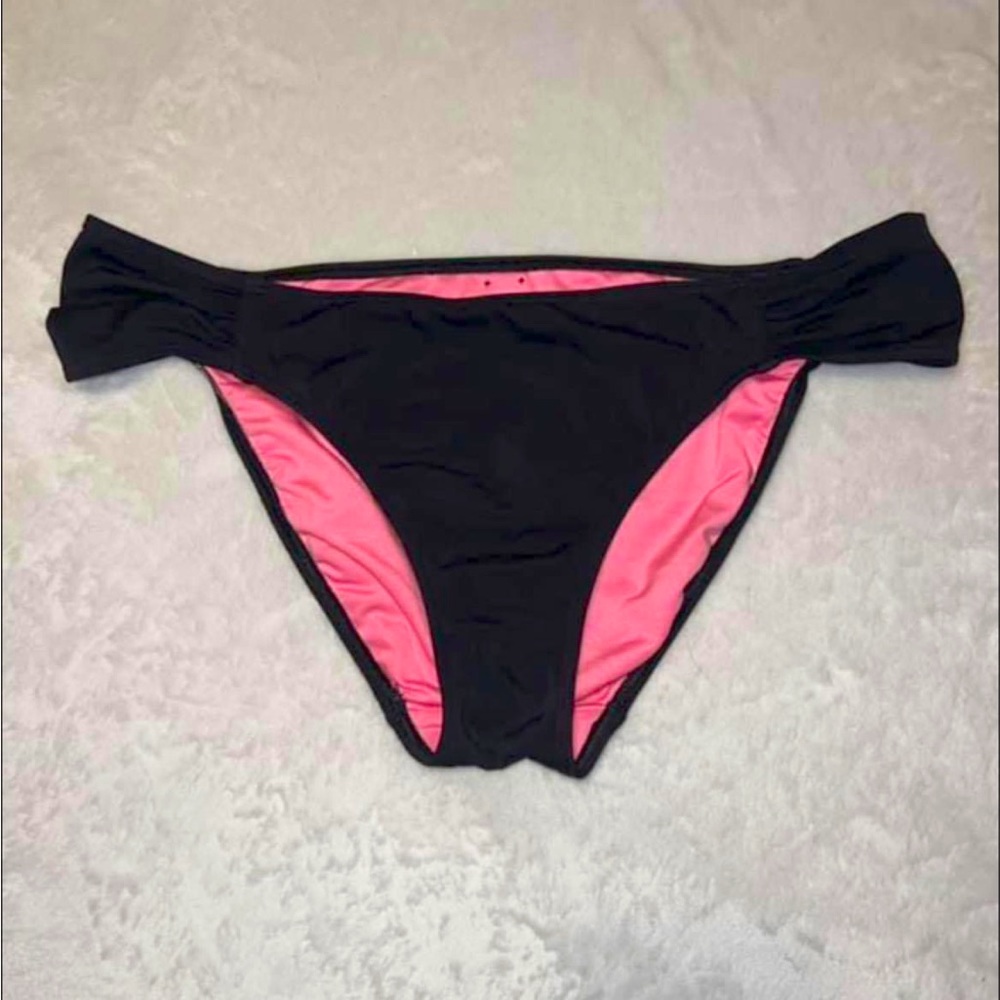 Women’s bikini bottoms